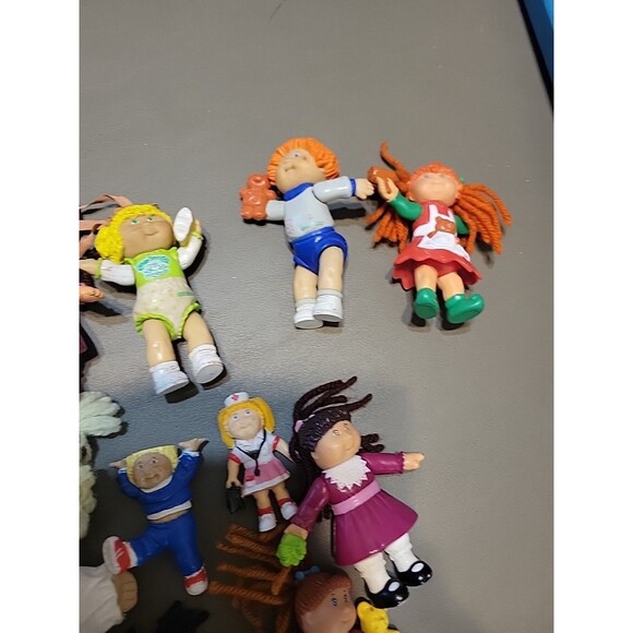 Cabbage Patch Kids Vtg Doll Mini Figures Figurines Mixed Lot PVC McDonalds etc.. - Picture 4 of 8